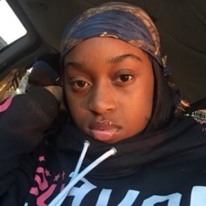 Meet your Posher, Amera